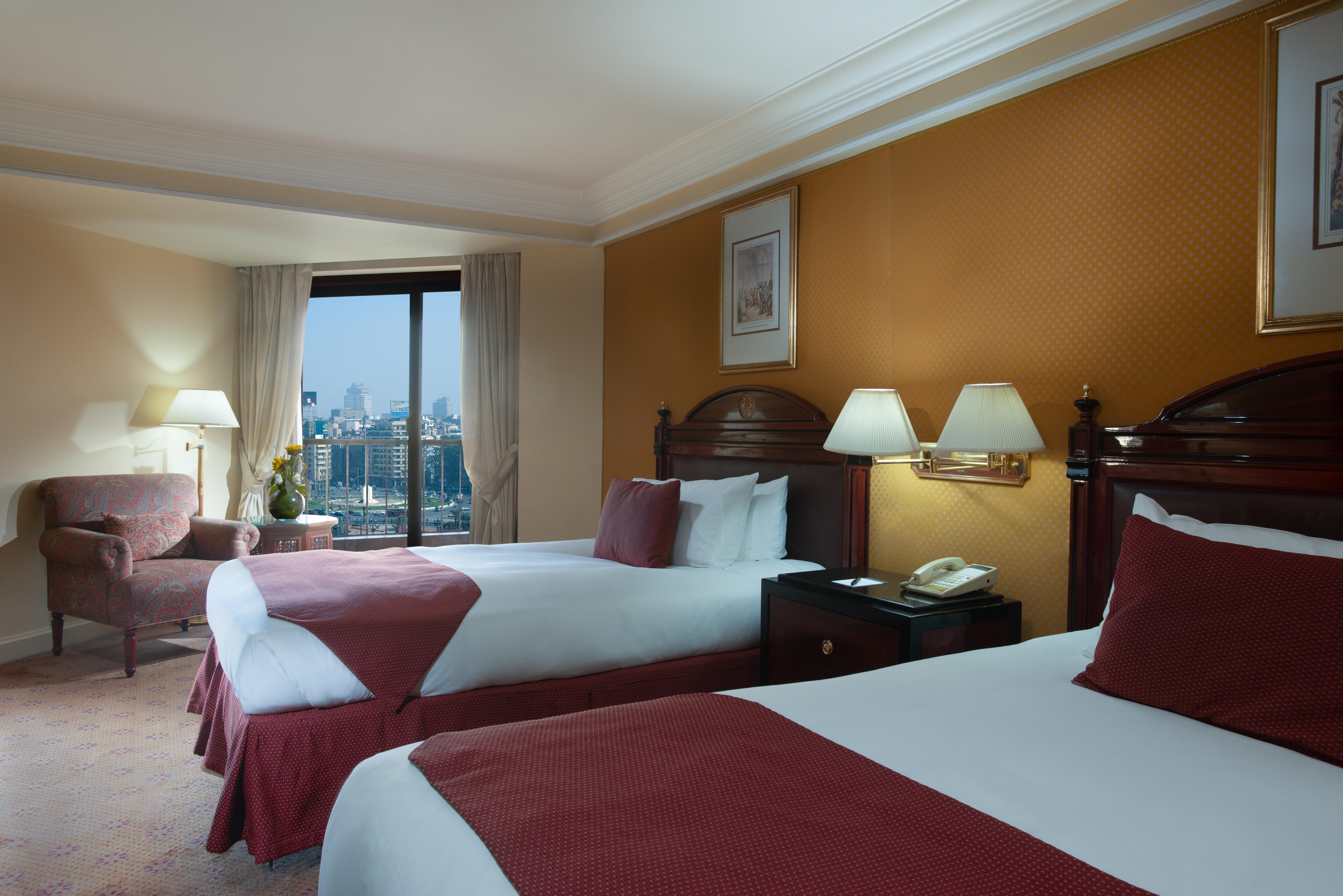 Intercontinental Cairo Semiramis By Ihg Hotel Екстериор снимка A guest room at the Sheraton San Francisco